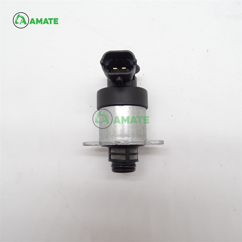0928400818 Control valve fuel pressure regulator for 4JB1 092-8400818 0928 400 818